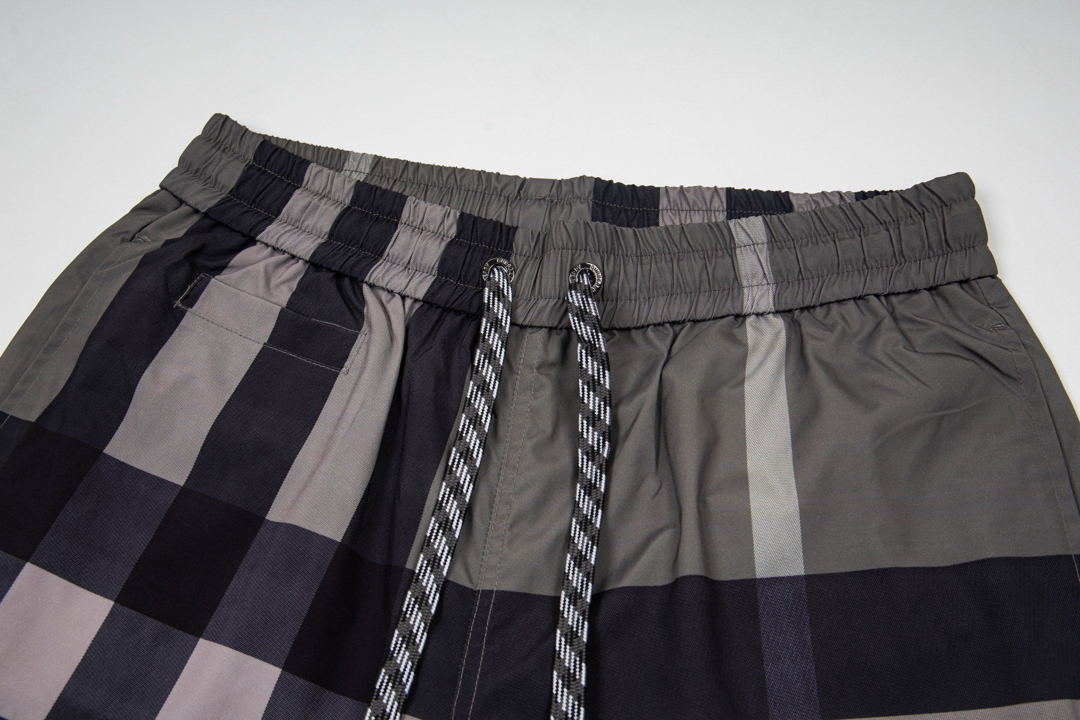 Men’s Shorts R102985-H25